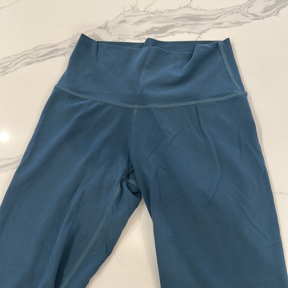 ARITZIA TNA butter leggings size small - Picture 3 of 4